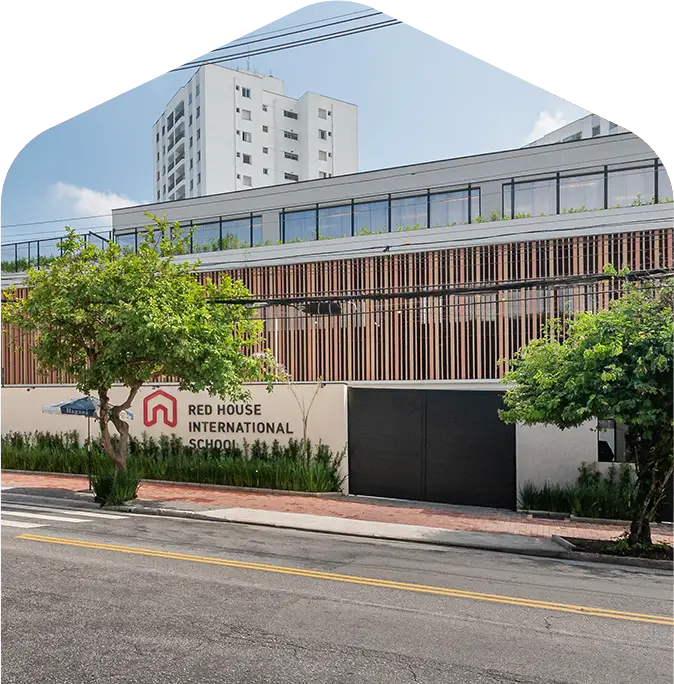 Foto da fachada da escola