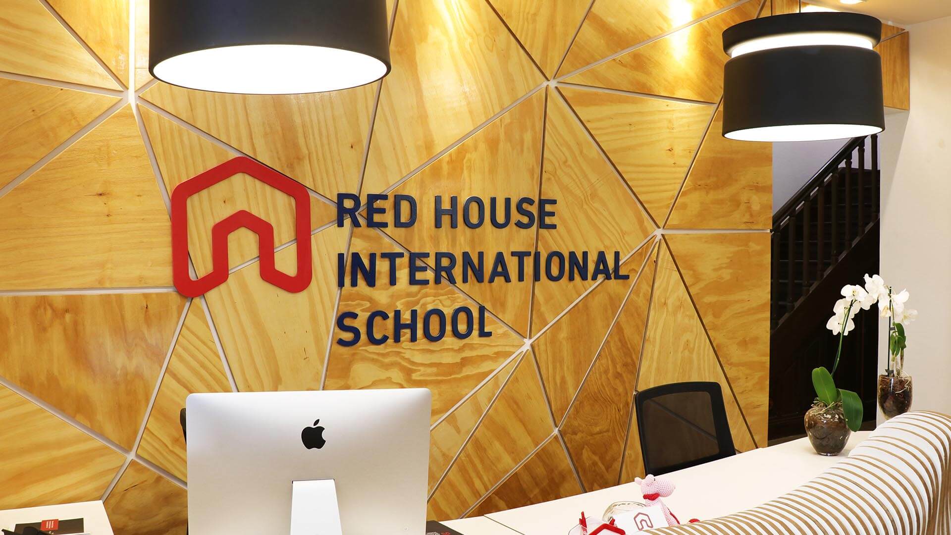 REDHOUSE_RECIFE__0000_Red House International School Recife - Secretaria
